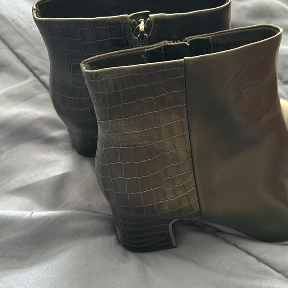Essex Lane Booties - Barely worn - Picture 5 of 7